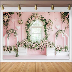 Lofaris Rosa Blumenfenster-Hintergrund mit weißen Rosen und grünen Ranken, elegante Fotokulisse für romantische Porträts und Fotoshootings