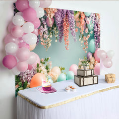 Lofaris Pastellfarbener Blumen-Fotohintergrund mit hängenden Glyzinien und Luftballons, romantische Kulisse für professionelles Fotostudio