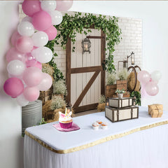 Lofaris Rustikaler Scheunentor-Hintergrund mit Ziegelwand und Efeu, charmante Kulisse für Babyfotoshootings und Porträts
