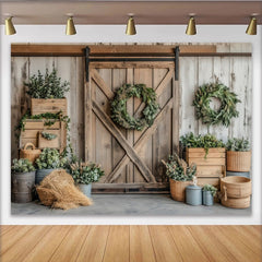 Entdecken Rustikaler Scheunentor-Fotohintergrund mit grünen Pflanzen und Holzwand, natürliche Bauernhof-Kulisse für Fotoshootings
