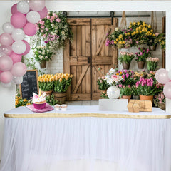 Lofaris Rustikaler Blumenladen Fotohintergrund mit Holztür und bunten Blumen, charmante Kulisse für Frühlings- und Porträtfotografie
