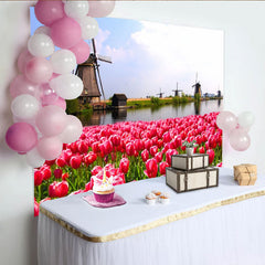 Lofaris Roter Tulpenfeld Hintergrund mit Windmühlen und blauem Himmel, idyllische Frühlingslandschaft Fotowand für Studioaufnahmen
