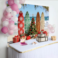 Lofaris Tropischer Weihnachtshintergrund mit Surfbrettern und Geschenken, festliche Fotokulisse für sommerliche Weihnachtsfeiern