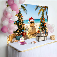 Lofaris Tropischer Weihnachtshintergrund mit Sand-Schneemann und Palmen am Strand, sommerliche Kulisse für festliche Fotoshootings