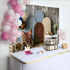Lofaris Rustikaler Westernfotohintergrund in Holzoptik mit Cowboy-Sattel und Hüten, vielseitige Kulisse für Fotoshootings und Events