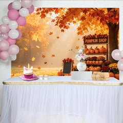 Lofaris Goldener Herbst-Hintergrund mit fallenden Blättern und Kürbisstand, warme Erntefest-Kulisse für Fotostudio und Partydekoration