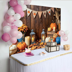 Lofaris Herbstlicher Erntedankfest Hintergrund mit Kürbissen und Laternen, gemütliche Fotokulisse für herbstliche Feiern Fotoshootings