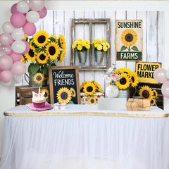 Lofaris Rustikaler Sonnenblumen Bauernhof Hintergrund mit weißen Holzplanken, sommerliche Landhaus Kulisse für professionelle Fotografie