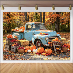 Lofaris Rustikaler blauer Lkw und Kürbisse Herbsthintergrund, idyllische Fotowand für herbstliche Fotoshootings