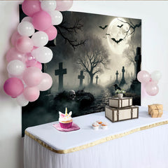 Lofaris Gruseliger Friedhof Halloween-Hintergrund mit Vollmond und Fledermäusen, dunkle Nebel Kulisse für gruselige Party Dekoration