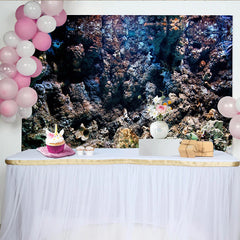 Lofaris Dunkler Unterwasser-Riff Hintergrund mit Felsen und Sand, realistische Meereshöhlen-Kulisse für professionelle Fotografie und Studio