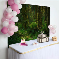 Lofaris Dichter grüner Wald Fotohintergrund mit Moos und Farnen, realistische Naturkulisse für professionelle Studioaufnahmen und Porträts