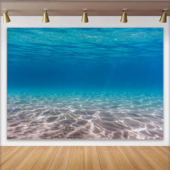 Lofaris Blauer Unterwasserhintergrund mit Sandboden und Lichteffekten, natürliche Meereskulisse für professionelle Fotografie
