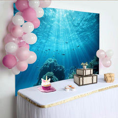 Lofaris Blauer Unterwasser-Hintergrund mit Sonnenstrahlen Fischen und Korallen, türkise Ozean Fotokulisse für Fotostudio und Meeresdekoration