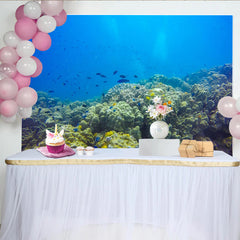 Lofaris Lebendiger Korallenriff Unterwasserlandschaft Hintergrund mit Fischen, blaue Ozean Kulisse für professionelle Fotografie