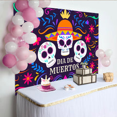 Lofaris Farbenfroher Dia de los Muertos Hintergrund mit Zuckerschädeln und Sombrero, mexikanische Party Kulisse für Feierlichkeiten