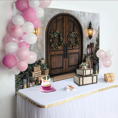Lofaris Rustikaler Holztür-Weihnachtshintergrund mit beleuchteten Kränzen und Tannenbäumen, festliche Winterdekoration für Fotostudio