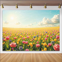 Lofaris Sonnenheller Frühlings-Blumenfeld Hintergrund mit bunten Tulpen und weitem Himmel, idyllische Fotokulisse für Naturaufnahmen