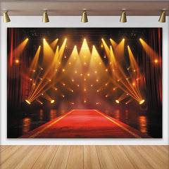 Lofaris Luxuriöser Roter Teppich Bühnenhintergrund mit goldenen Scheinwerfern, elegante Fotokulisse für glamouröse Events