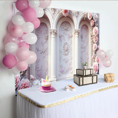 Lofaris Rosa Blumen-Architektur-Hintergrund mit Säulen und Relief, romantische Kulisse für Hochzeiten und Fotoshootings