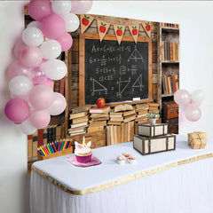 Lofaris Rustikaler Klassenzimmer-Fotohintergrund mit Büchern und Tafel, Vintage Schul-Kulisse für Lehrer und Schüler Fotoshooting