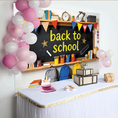 Lofaris Bunter Schulanfangshintergrund mit Tafel und Schulmaterialien, fröhliche Fotowand für Schulbeginn und Klassenzimmer