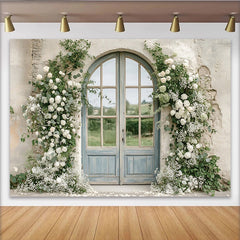 Lofaris Rustikaler Blumen-Tür-Fotohintergrund mit weißen Rosen und Eukalyptus, elegante Kulisse für Hochzeitsfotoshootings