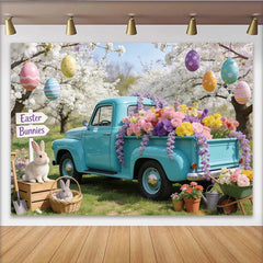 Lofaris Bunter Osterhintergrund mit Oldtimer-Pickup, Hasen und Ostereiern, idyllische Frühlingskulisse für Familienfotoshootings