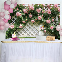 Lofaris Rosa Rosengarten Fotohintergrund mit weißem Spalier, romantische Kulisse für Frühlings- und Hochzeitsfotografie