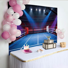 Lofaris Blauer Boxring-Hintergrund mit roten Sitzen und hellen Scheinwerfern, dynamische Sportkulisse für professionelle Fotografie
