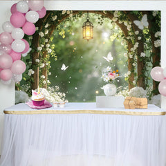 Lofaris Romantischer Blumenbogen Fotohintergrund mit weißen Blüten und Laterne, elegante Kulisse für Hochzeiten und Fotoshootings