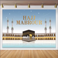 Lofaris Goldener Hadsch Hintergrund mit Kaaba und Moscheen, festliche Kulisse für islamische Feiern und spirituelle Fotografie