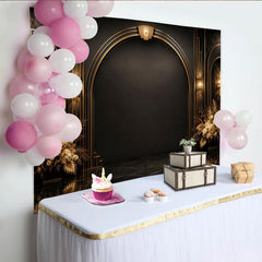 Lofaris Schwarz-Gold Art-Déco Fotohintergrund mit eleganten Bögen, luxuriöse Kulisse für professionelle Fotoshootings und Events