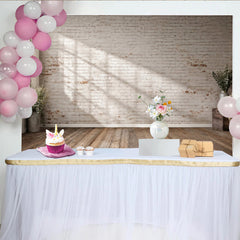 Lofaris Rustikaler Ziegelwand Holzboden Fotohintergrund mit natürlichem Licht, helle Studio-Kulisse für professionelle Porträtfotografie