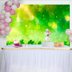 Lofaris St Patricks Day Hintergrund Lebendiges Grünes Gras Kleeblätter Bokeh Party Deko