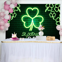 Lofaris St Patricks Day Hintergrund Neon Kleeblatt Schild Ziegelwand Irischer Pub Party
