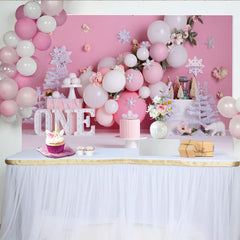 Winter Rosa Schneeflocke Erster Geburtstag Cake Smash Hintergrund Weiße Bäume EINS