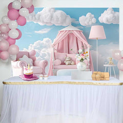 Lofaris Pinker Sessel Baldachin Bett Teddybär Hintergrund Blauer Himmel Wolken Mädchen