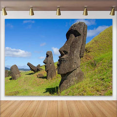 Lofaris Osterinsel Moai Statuen Grasiger Hügel Hintergrund Antike Relikte Natur Landschaft