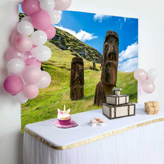 Lofaris Osterinsel Riesige Moai Statuen Gras Hügel Hintergrund Antike Historische Relikte